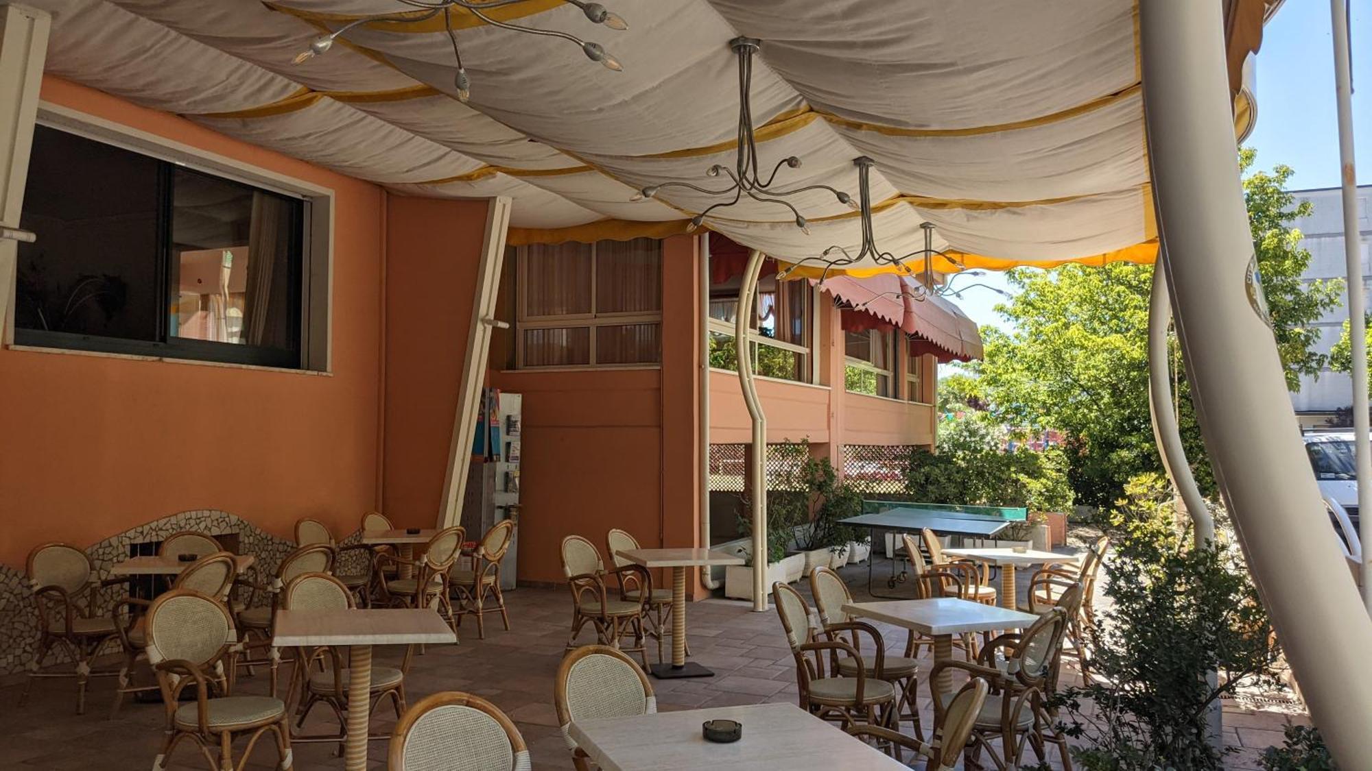 Hotel Joli Cesenatico Exterior photo